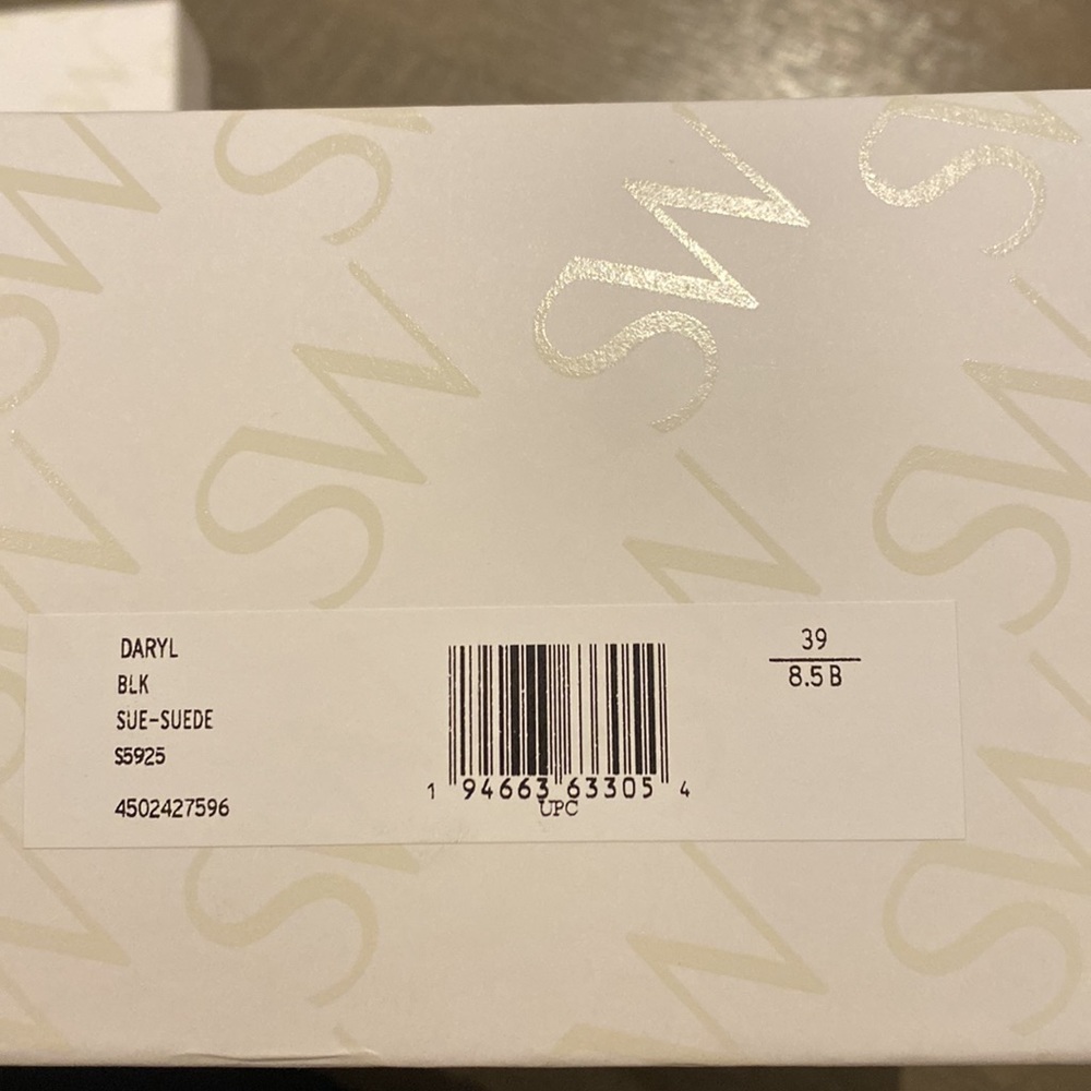 Stuart Weitzman Daryl sneakers. Size 8.5 - Picture 7 of 7